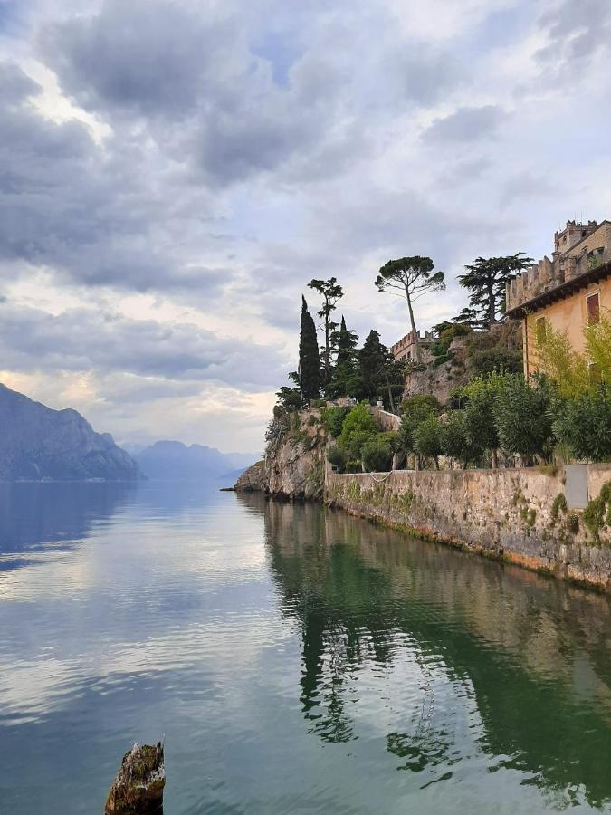 Villa Sul Lago Con Pontile Privato A Brenzone Sul Garda - Unique And Exclusive Brenzone sul Garda Exterior foto