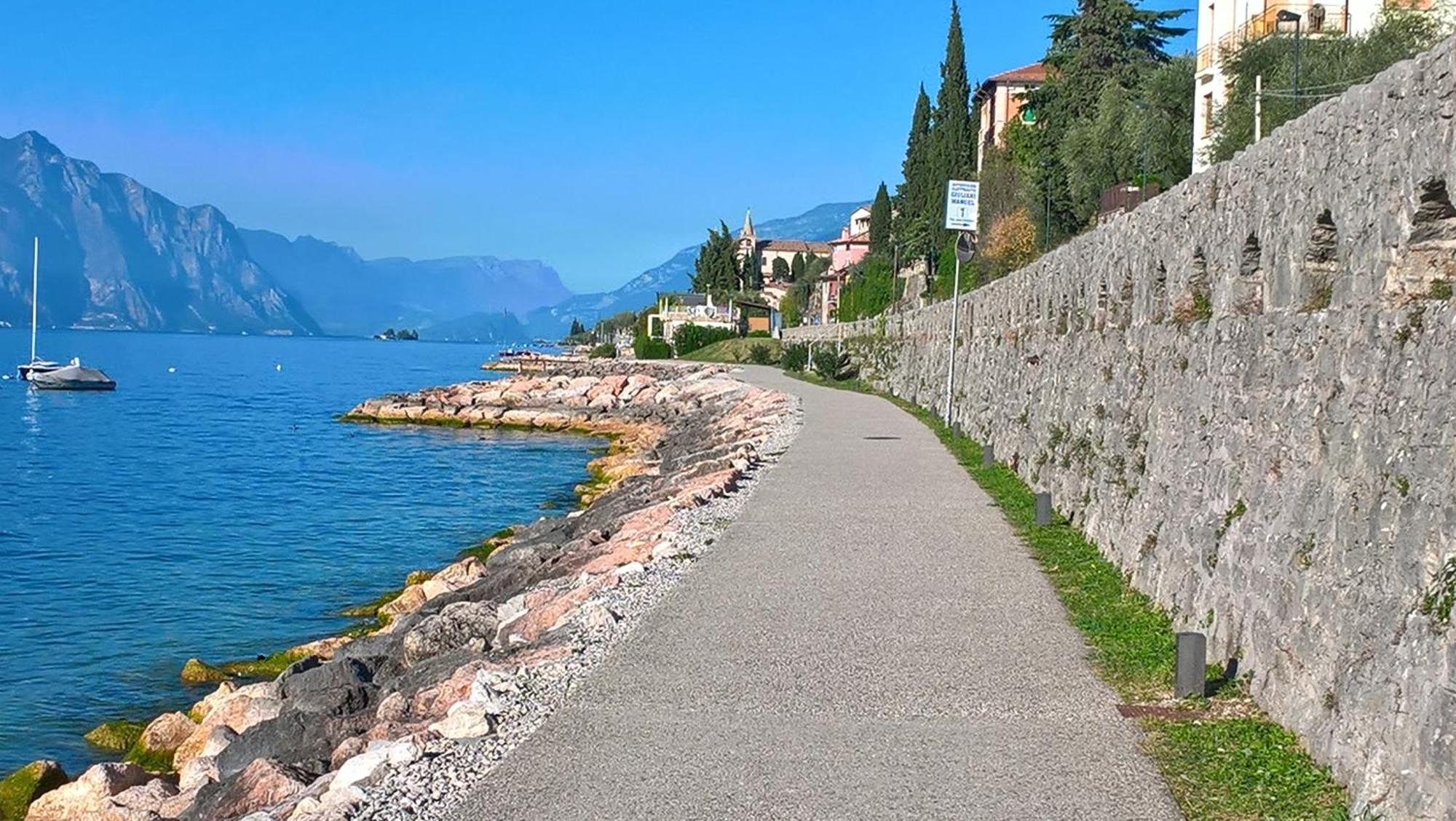 Villa Sul Lago Con Pontile Privato A Brenzone Sul Garda - Unique And Exclusive Brenzone sul Garda Exterior foto
