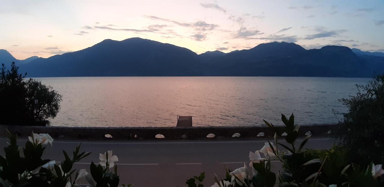 Villa Sul Lago Con Pontile Privato A Brenzone Sul Garda - Unique And Exclusive Brenzone sul Garda Exterior foto